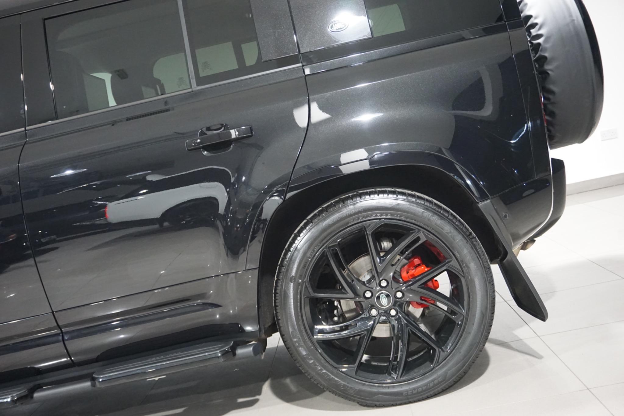 Land Rover Defender 110 3.0 D250 MHEV XS Edition Auto 4WD Euro 6 (s/s) 5dr